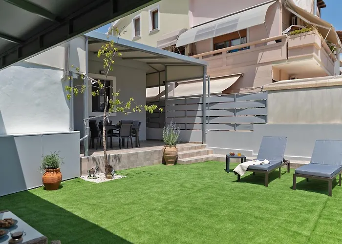 Peggy\'S House By 8Essentially